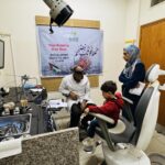 غزي دستك تنفذ مشروع العيادة المتنقلة لعلاج المرضى في مراكز الإيواء