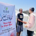 GDD, Gazze'deki yerinden edilmiş kişilere çadır dağıtıyor